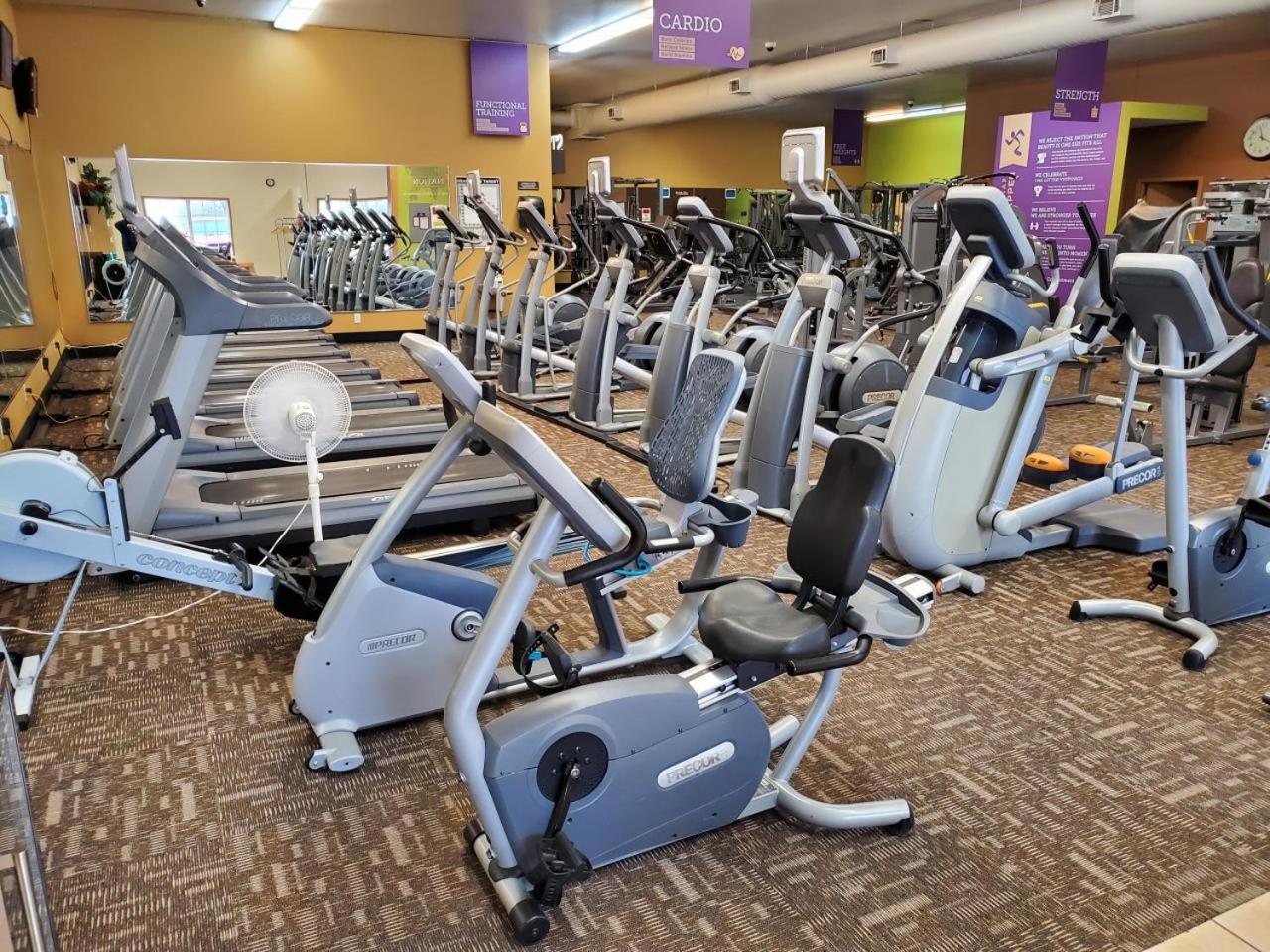Amerivu Inn And Suites - Crookston Экстерьер фото